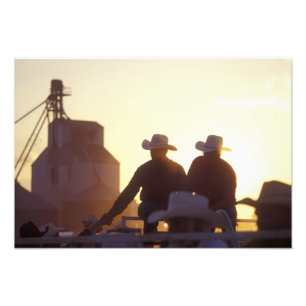 Impression Photo États-Unis, Wyoming, Pine Bluffs. Deux hommes seco