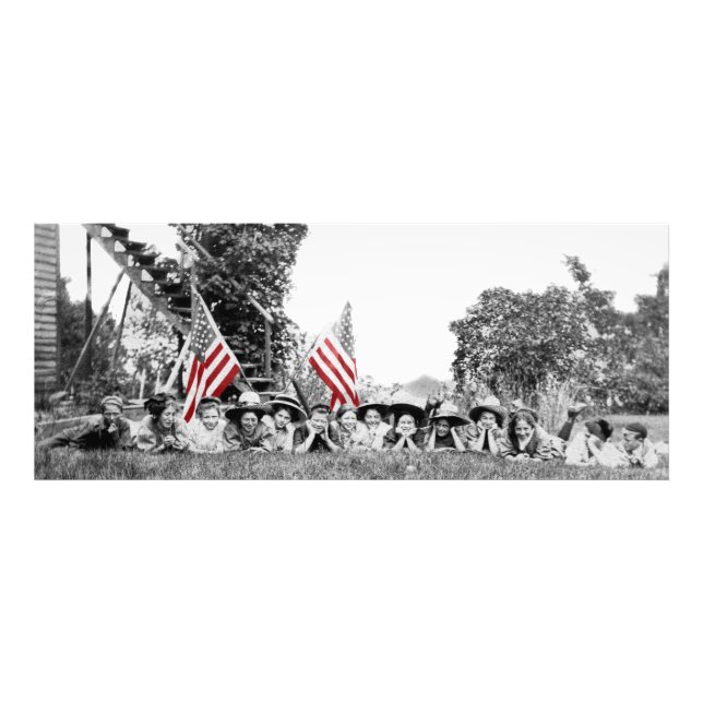 Impression Photo Groupe patriotique Femmes Drapeau américain vers 1 (Devant)