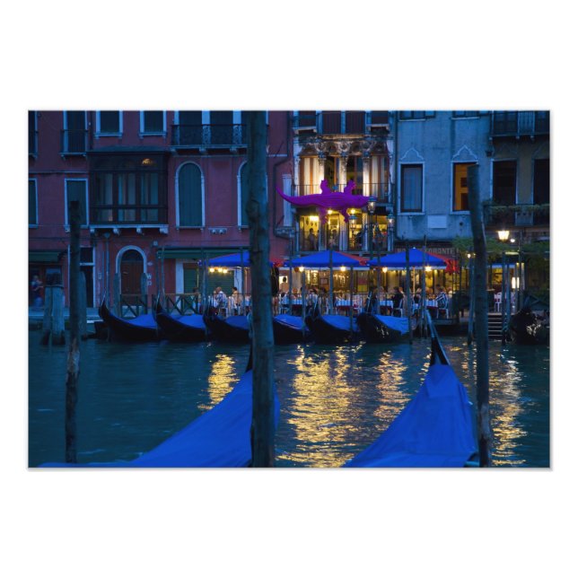 Impression Photo Italie, Venise, Vue nocturne le long du Grand (Devant)