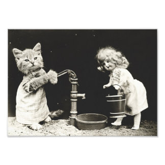 Impression Photo Kitten & Doll à Water Well