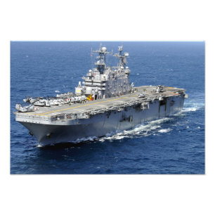 Impression Photo Le bateau d'assaut amphibie USS Peleliu