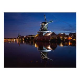 Impression Photo Leidschendam moulin à vent avec réflexion la nuit
