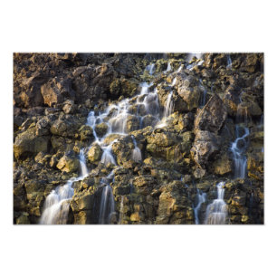 Impression Photo Les chutes de saumure de la roche volcanique