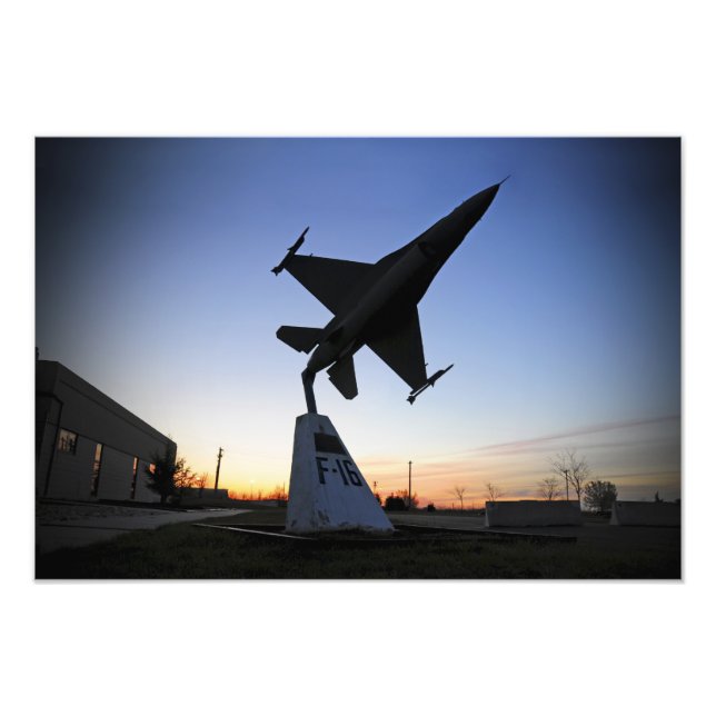 Impression Photo Modèle d'échelle d'un Faucon F-16 C (Devant)