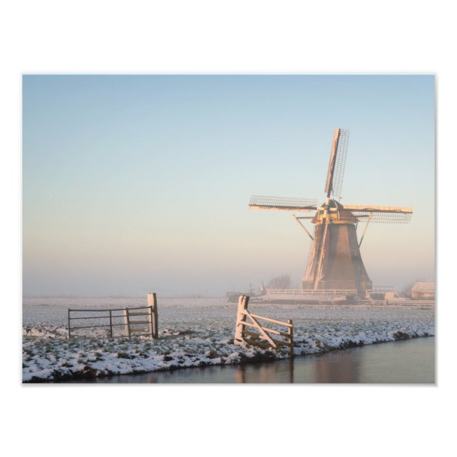 Impression Photo Moulin à vent dans un paysage hivernal (Devant)