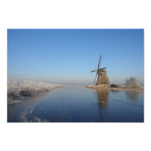 Impression Photo Paysage hivernal avec moulin à vent et glace