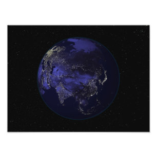 Impression Photo Terre entière la nuit montrant les lumières de la 