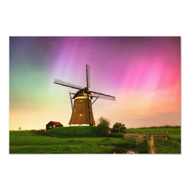 Impression Photo Traditional windmill under the Northern Lights (Devant)
