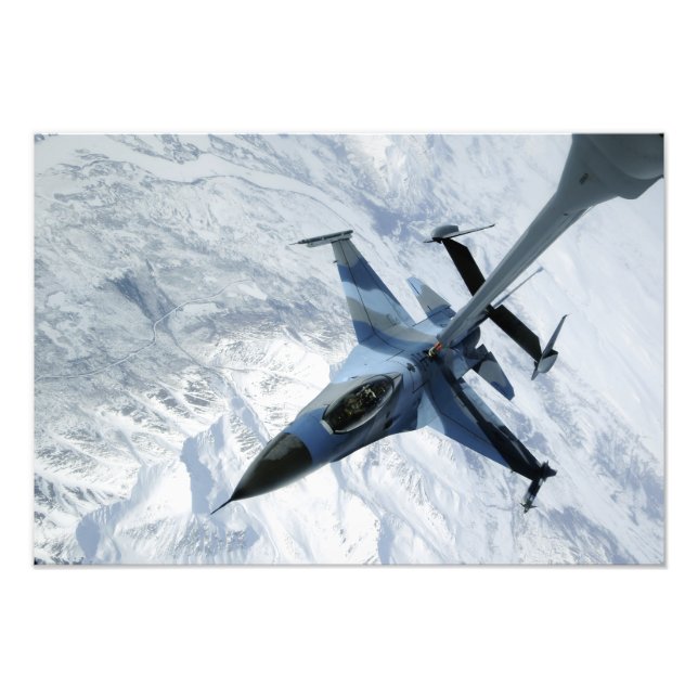 Impression Photo Un agresseur F-16 est en position de contact (Devant)