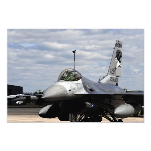 Impression Photo Un Faucon de combat F-16 (Devant)