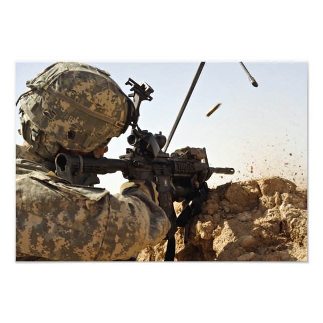 Impression Photo un soldat engage des forces ennemies (Devant)