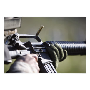 Impression Photo Une mouche ronde de la chambre d'un M-16A2