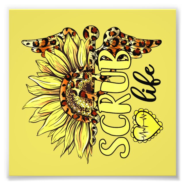 Impression Photo Vivre La Vie Scrub Infirmière Tournesol Léopard Nu (Devant)