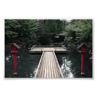 Impression Photo Wooden Pier framed by red Lanterns