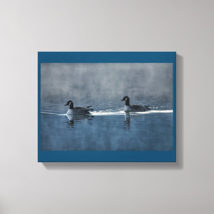Impression sur toile d'oies du Canada sur le lac