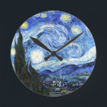 Impressionismus Van Gogh Starry Night Wall Clock Runde Wanduhr<br><div class="desc">Auf dieser Wall-Uhr befindet sich eine wunderschöne Vintage Kunstmalerei von Van Gogh aus der Sternennacht.  Das Bild ist aufgrund des abgelaufenen Urheberrechts öffentlich zugänglich.</div>
