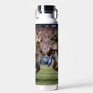 "In Aktion: Kangaroos spielt Aussie-Regeln Trinkflasche