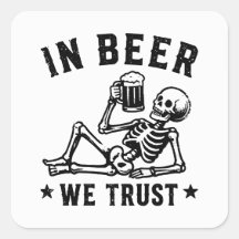 In Bier we trust chillin' Skelett Beer Pong