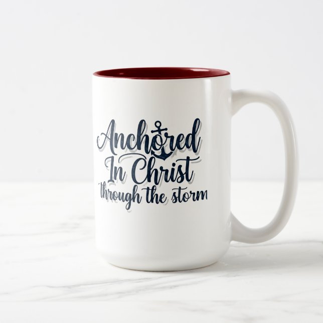 in Christus verankert Zweifarbige Tasse (Rechts)