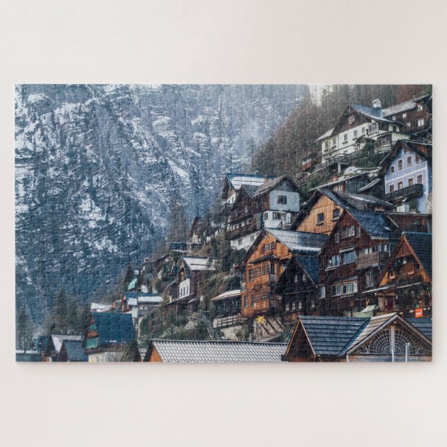 In den Snowy Mountain gebaute Zuhause (Horizontal)