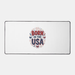 In den USA geboren Patriotes Vintage-Shirt-Design_ Schreibtischunterlage