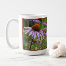 In der Gartenanlage Tasse