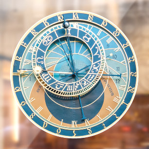 In der Nähe befindet sich die Astronomische Uhr vo Fensteraufkleber