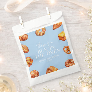 In der Ovenbrotdusche ist ein Bun. Geschenktütchen
