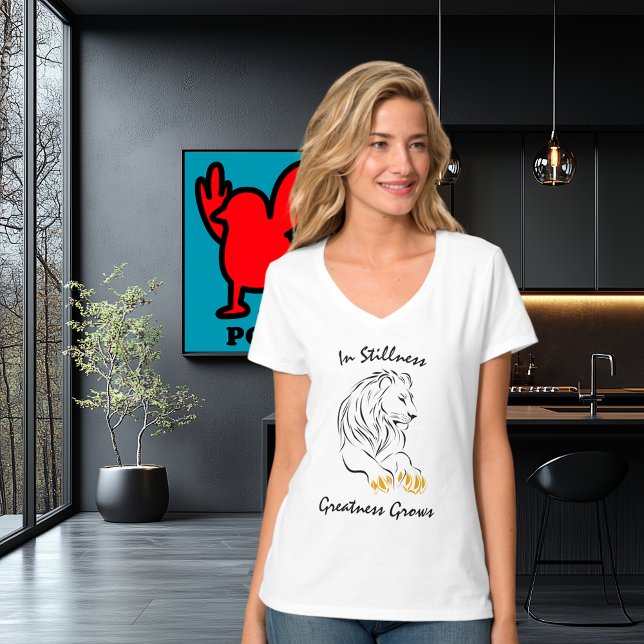 In der Stille wächst die Größe - majestätische Löw T-Shirt (Von Creator hochgeladen)