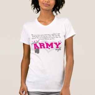In die Augen eines Soldaten - stolze Armee-Ehefrau T-Shirt