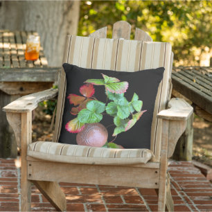In die Erdbeer-Saison im Hinterhof-Garten-Foto fal Kissen