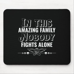 In dieser Familie kämpft niemand allein gegen Brus Mousepad