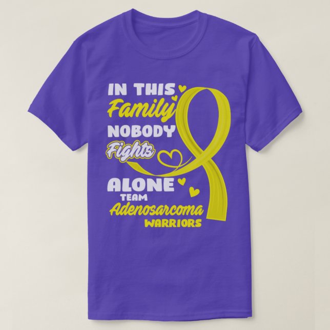 In dieser Familie kämpft niemand allein Team Adeno T-Shirt (Design vorne)