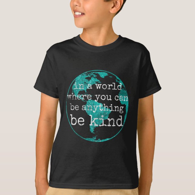 In einer Welt, in der alles irgendwie Aquamarin se T-Shirt (Vorderseite)