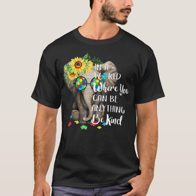 In einer Welt, in der man alles gut sein kann T-Shirt (Vorderseite)