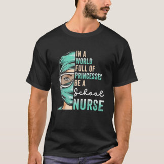In einer Welt voller Prinzessinnen ist ein wahnsin T-Shirt