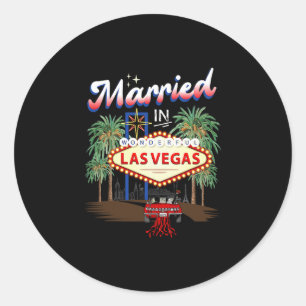 In einer wundervollen Las Vegas-Hochzeitsfeier ver Runder Aufkleber