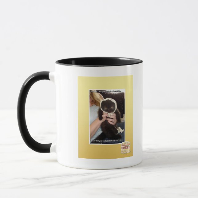 In einigen Müllcontainern Tasse (Links)