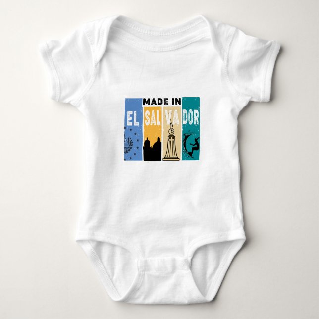 IN EL SALVADOR GEMACHT BABY STRAMPLER (Vorderseite)