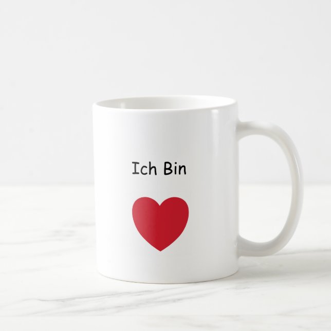 In German this 11 oz. classic coffee mug (Droite)