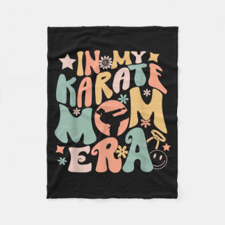 in Karate-Mom-Era Groovy Lustige Kampfsportart Spo Fleecedecke