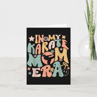 in Karate-Mom-Era Groovy Lustige Kampfsportart Spo Karte