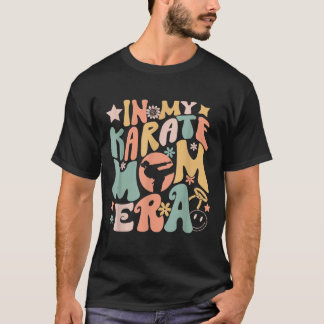 in Karate-Mom-Era Groovy Lustige Kampfsportart Spo T-Shirt