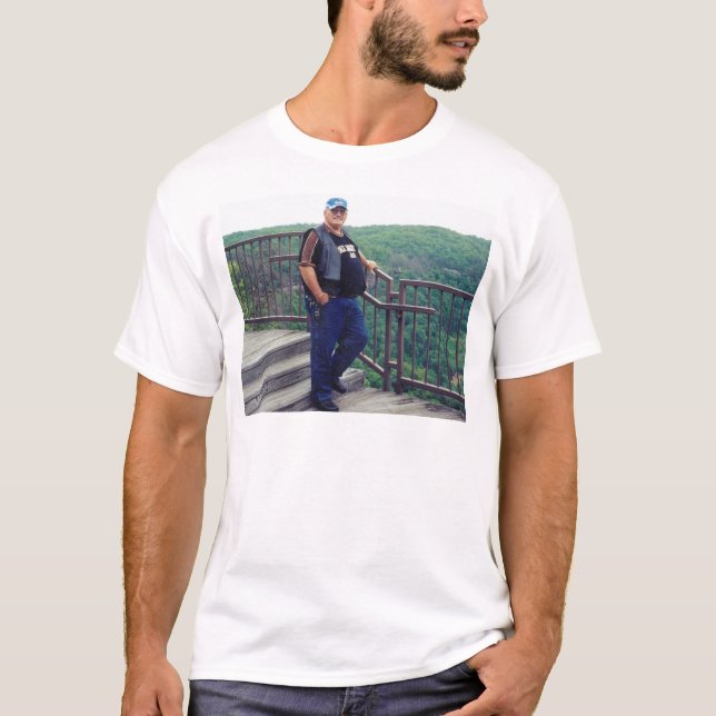 In liebevollem Gedächtnis des Vaters T-Shirt (Vorderseite)