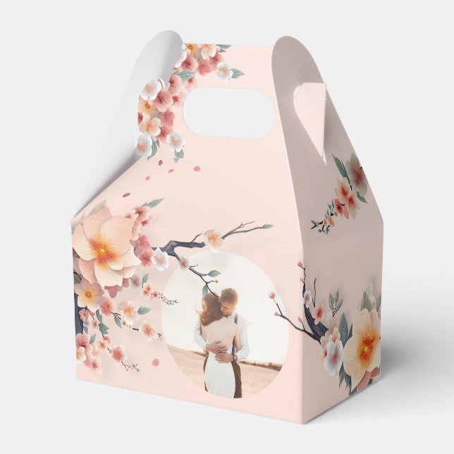 In Love Blossoming Under the Cherry Trees Geschenkschachtel (Vorderseite)