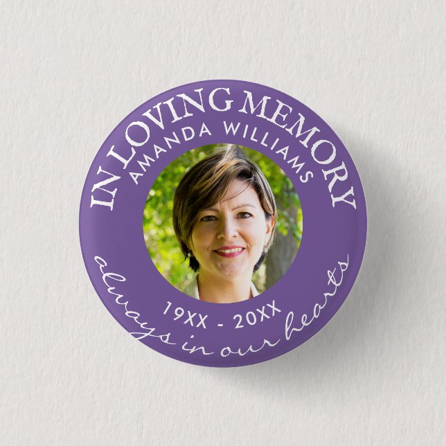 In Love Memory Modern Lila Foto Memorial Button (Vorderseite)