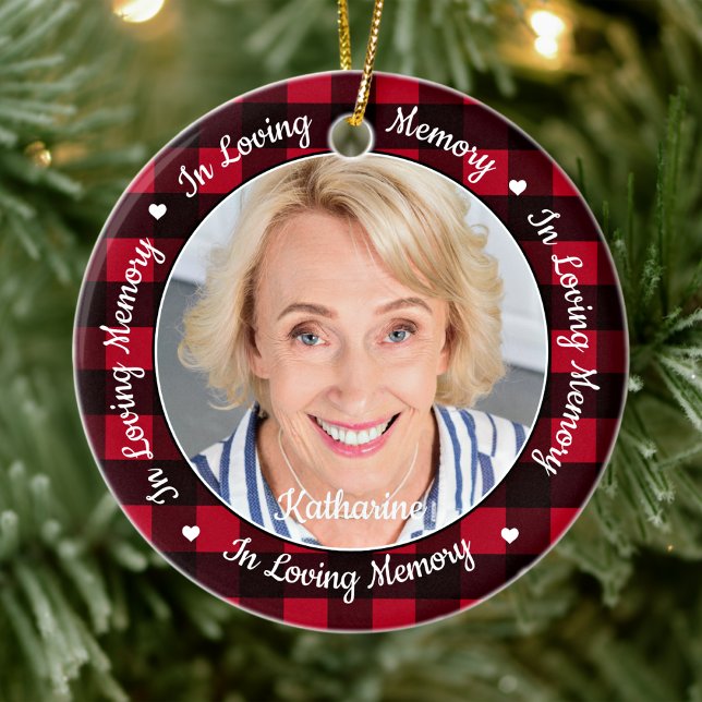 In Love Memory Red Kariert Custom 2 Foto Memorial Keramik Ornament (Von Creator hochgeladen)