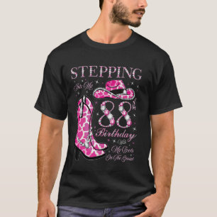 In meinem 88. Geburtstag mit meinen Stiefeln T-Shirt