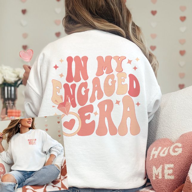 In meinem Verlobten Zeitalter Verlobung Geschenk v Sweatshirt (Von Creator hochgeladen)