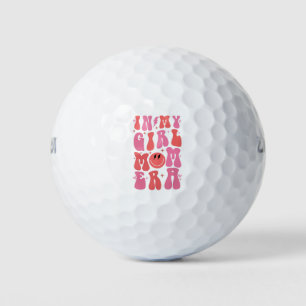 In meiner Girl-Mama Zeitalter Retro Groovy Muttert Golfball